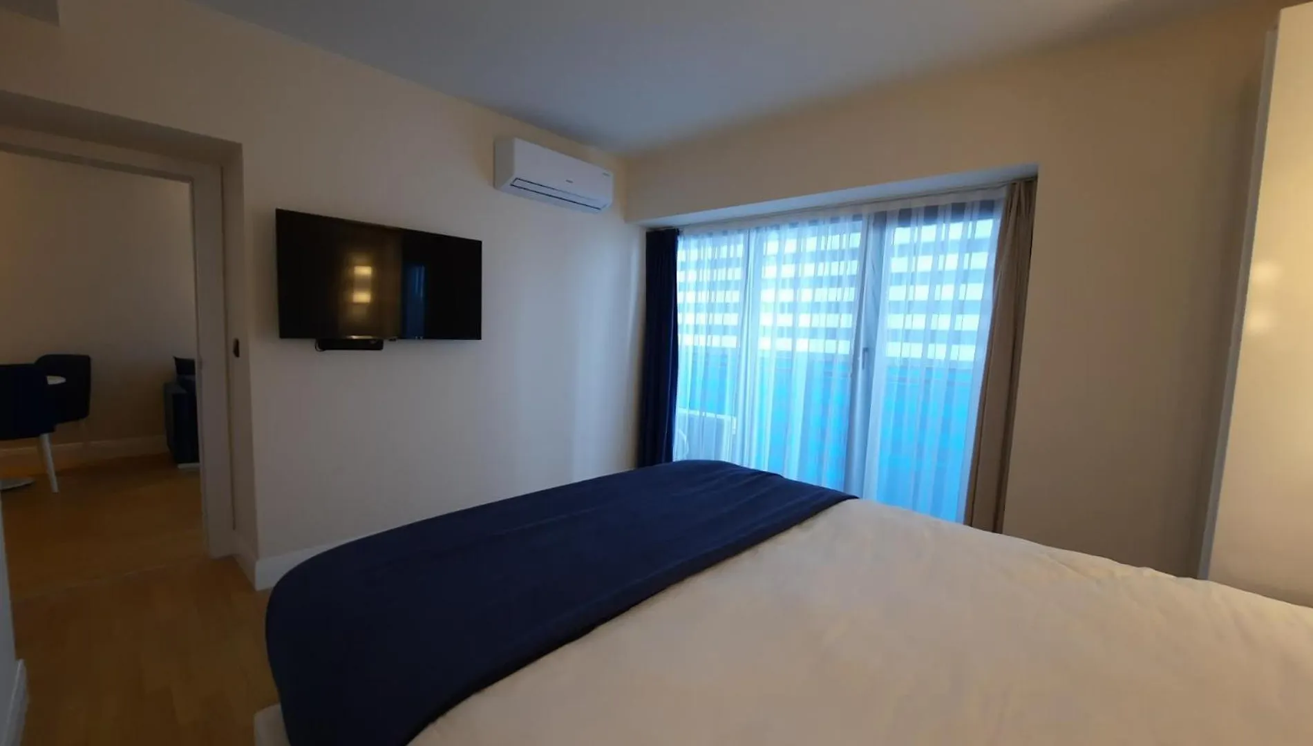 Apartment 2-Комнатная Студия В Батуми Georgia