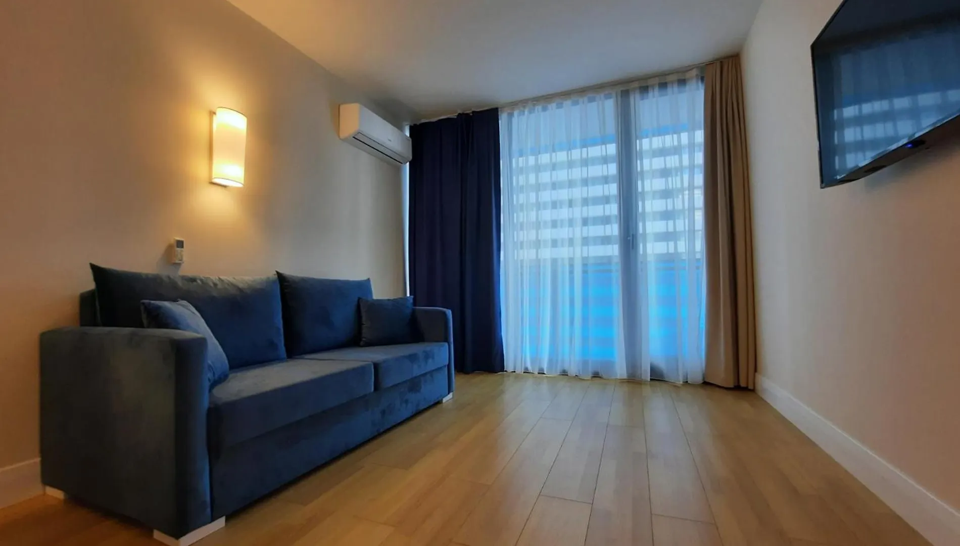 2-Комнатная Студия В Батуми Apartment Batumi